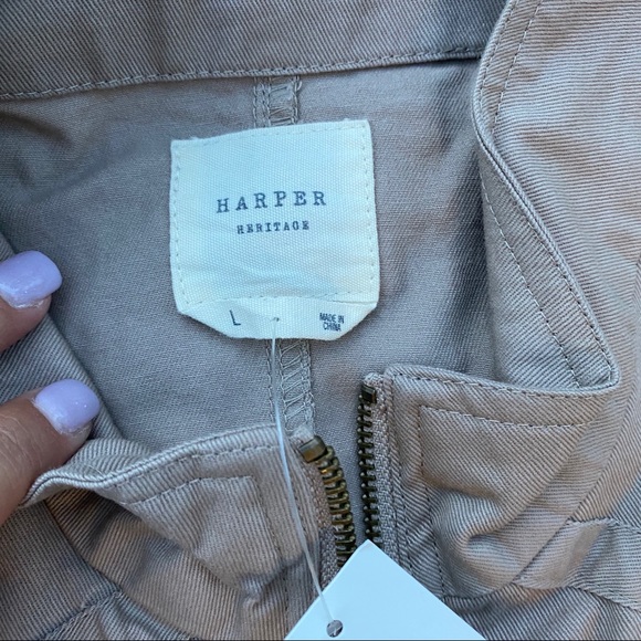 Utility Vest - Picture 2 of 4